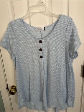 Star Vixen Pale Blue Short Sleeve Button Detail Top